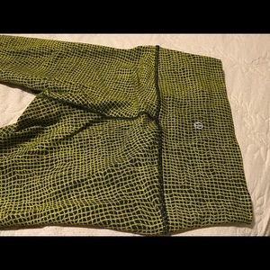 Size 4 lululemon 7/8